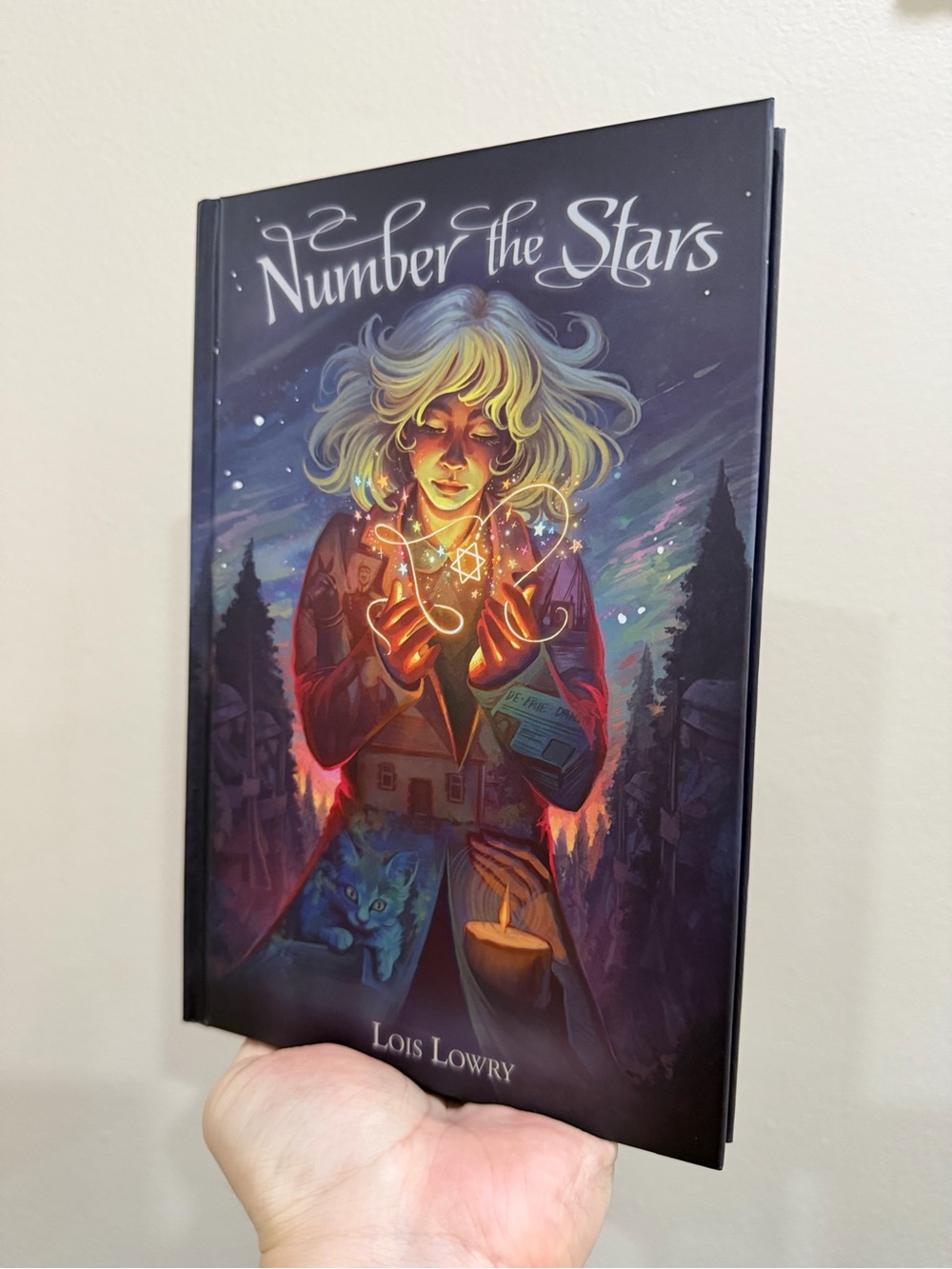 LitJoy Number the Stars by Lois Lowry Signed Sprayed Edges